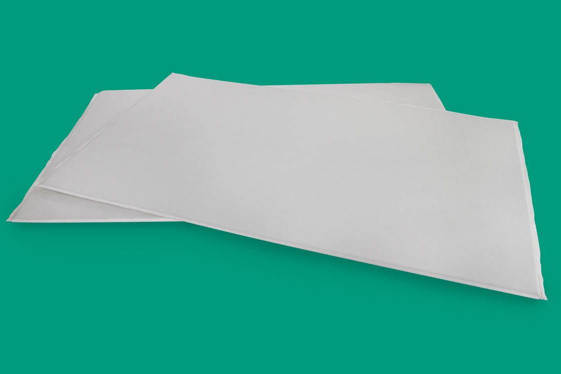 Superficie lisa Tabla de aislamiento microporous Buena estabilidad química en 1200 * 500mm Tamaño